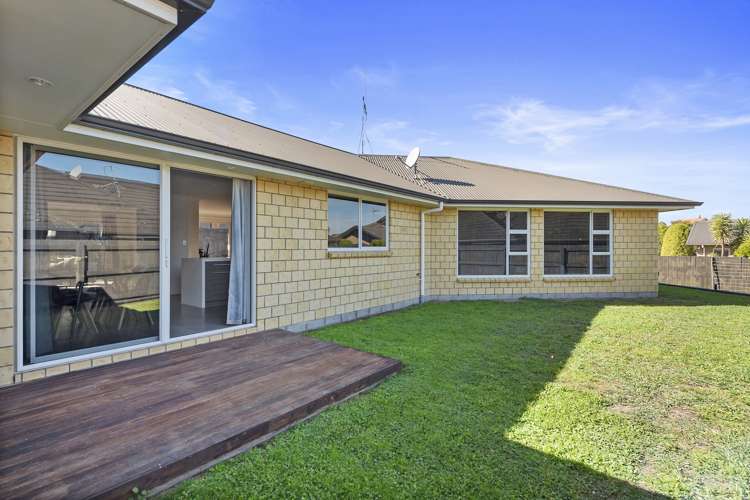 42 Somerton Drive Huntington_17