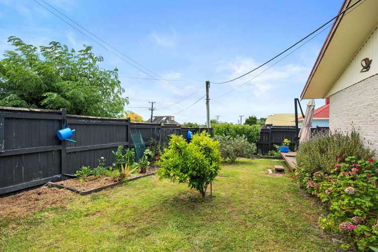 1/4 Moana Avenue Belmont_10