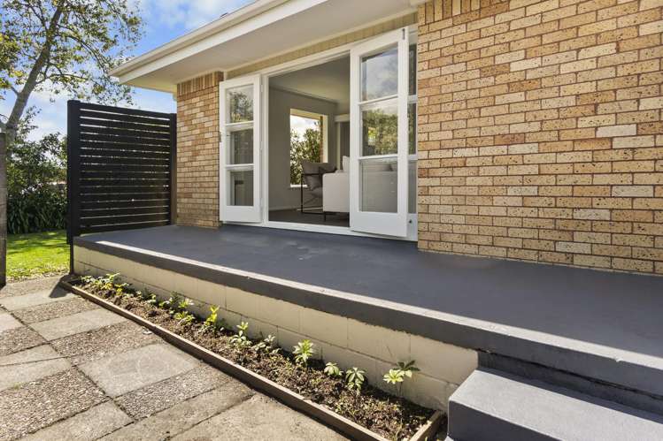 2 Patricia Avenue Hamilton East_17