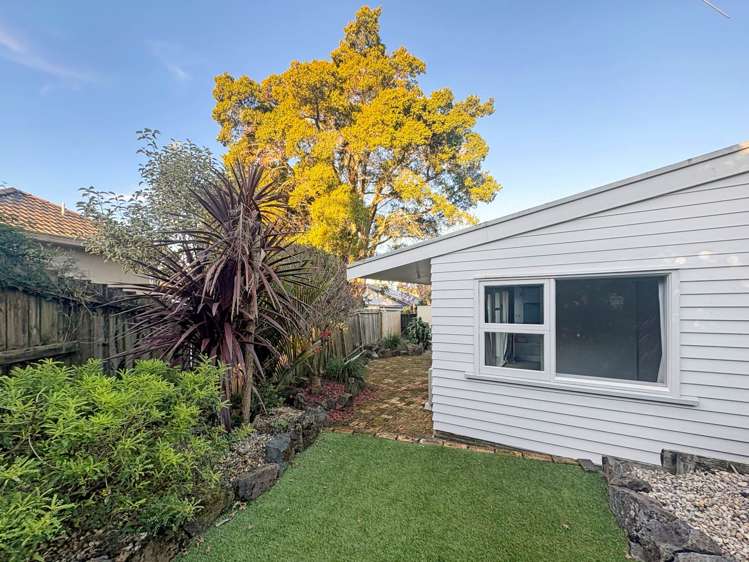 3/89B Te Kawa Road Greenlane_12