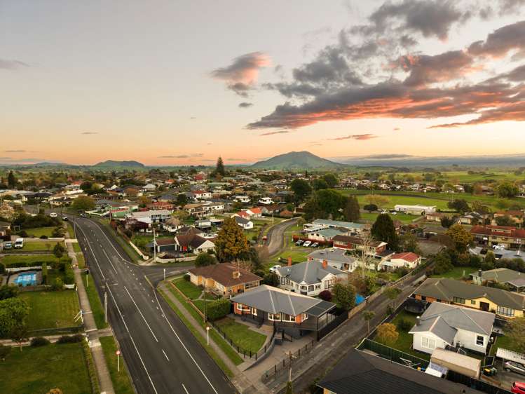 676 Bank Street Te Awamutu_35