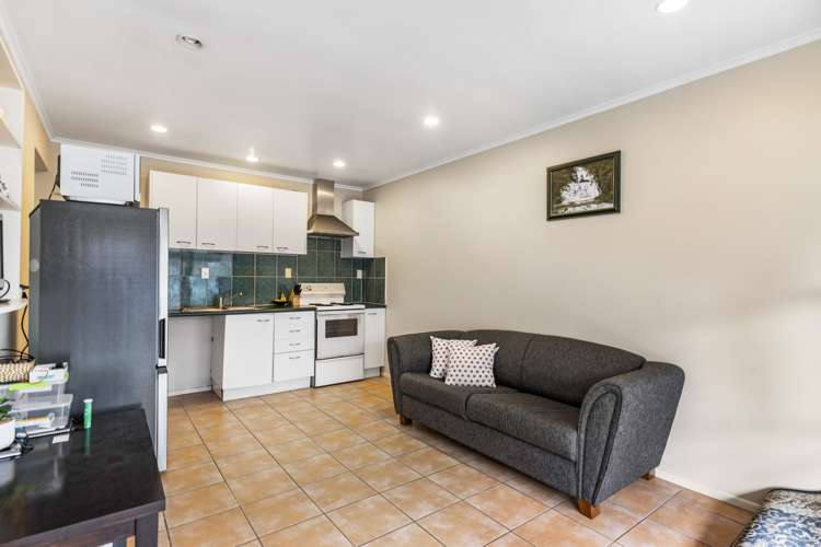 7/58 View Road Mount Eden_5