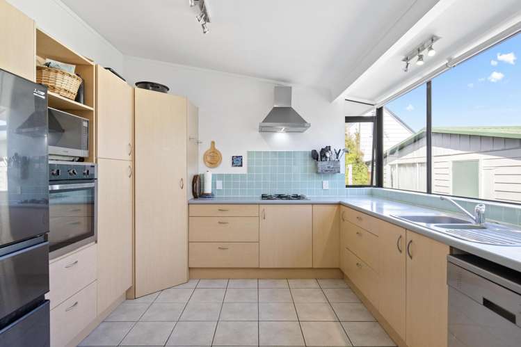 52 Taihiki Road Clarks Beach_13