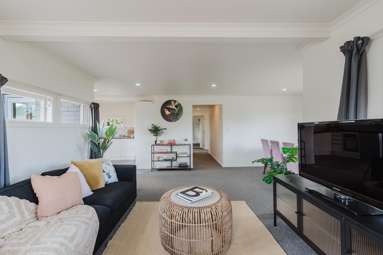 132 Great South Road_4