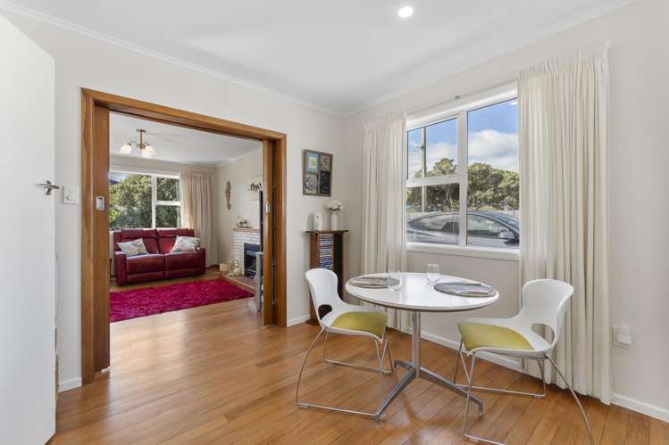 4 Kowhai Street Otaki Beach_4