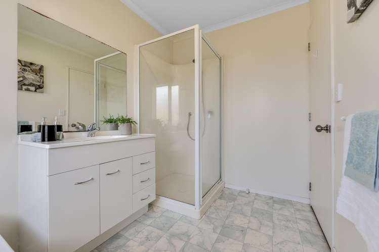 2 Wentworth Drive Rototuna North_22