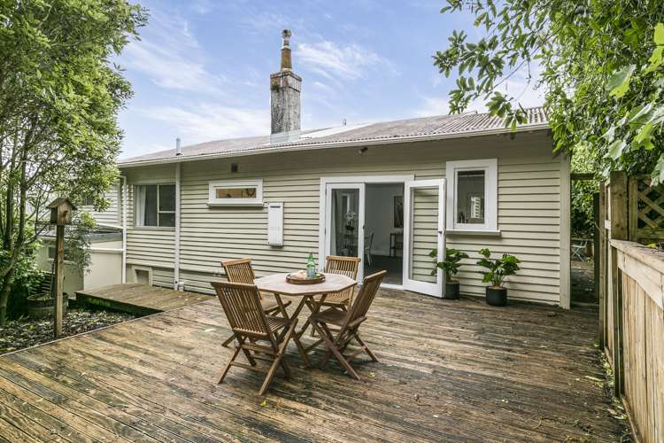 106 Totara Road Miramar_13