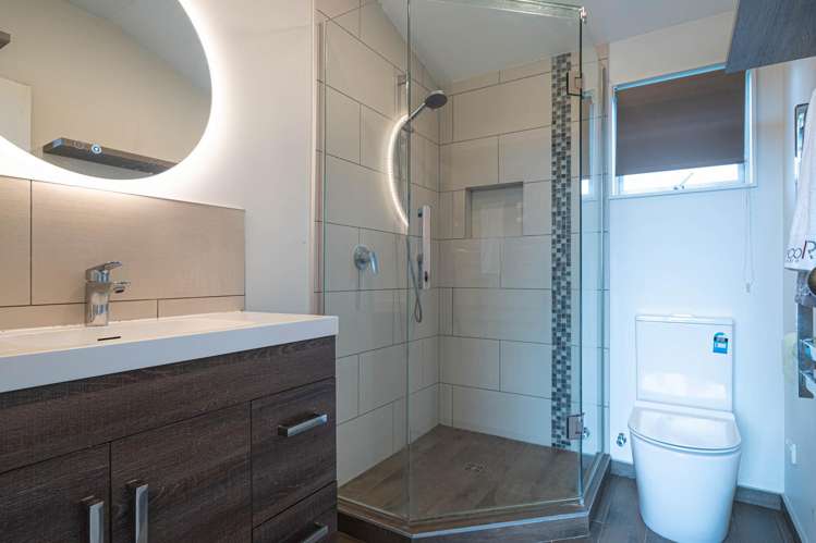 2/3 Pelican Lane Unsworth Heights_8