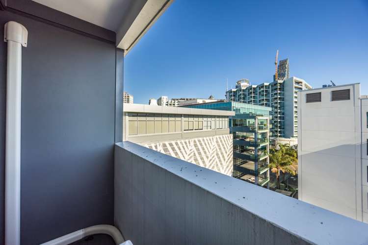 716/6 Dockside Lane Auckland Central_10