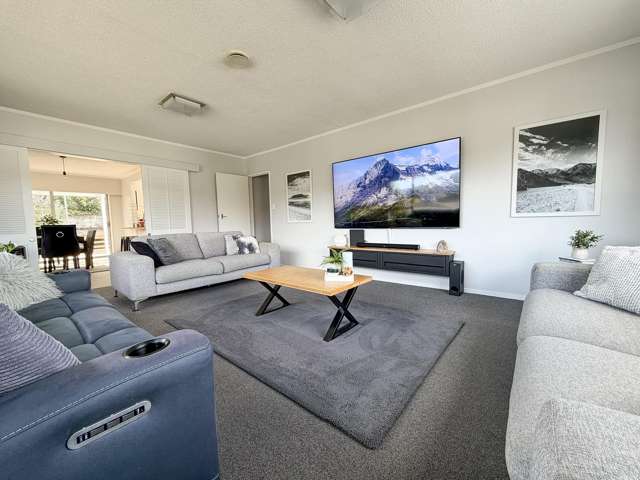 12 Zande Terrace Tawa_3