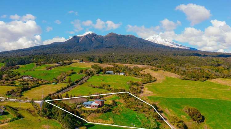 664 Upper Pitone Road Oakura_23