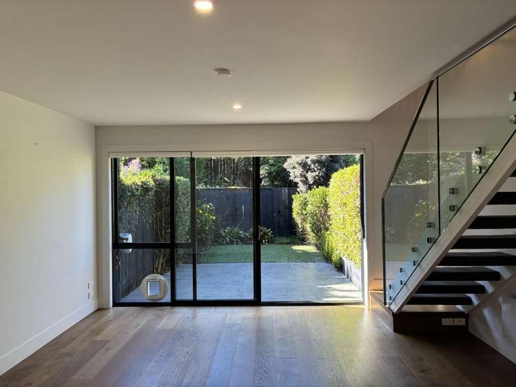 9/32c Ballarat Street_0