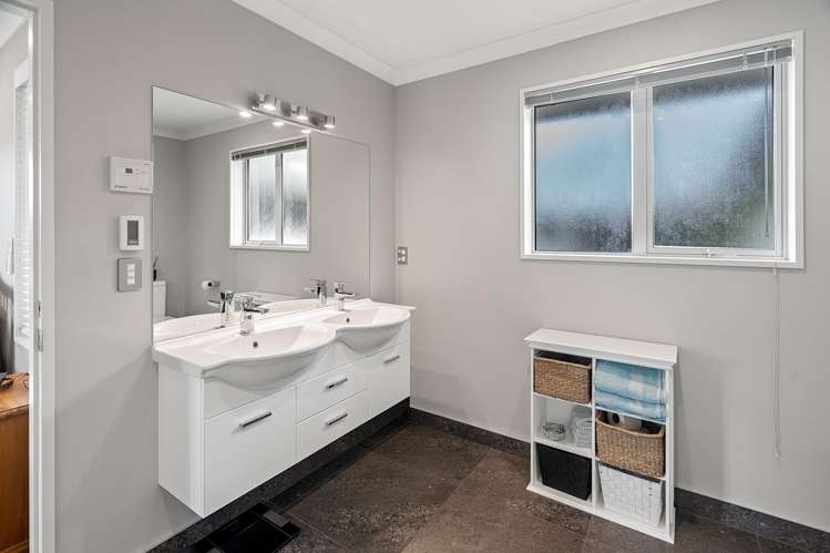 22 Euphrasie Drive Aidanfield_19