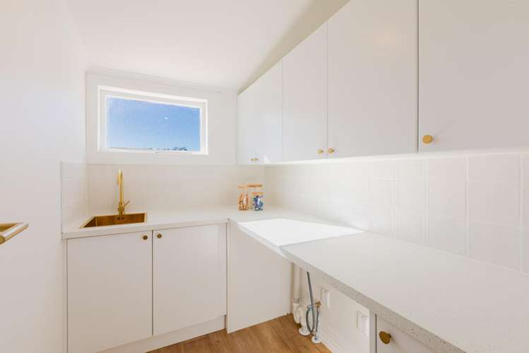 23 Dee Street Otane_11