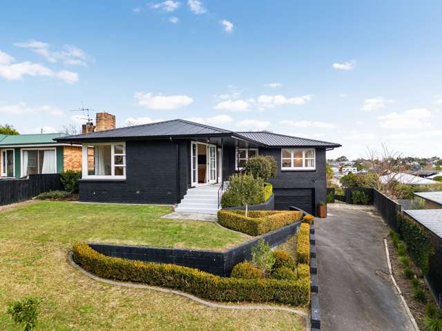 Executive Living in Central Hamilton
