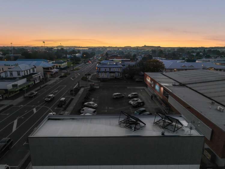 10 Queen Street West Levin_3