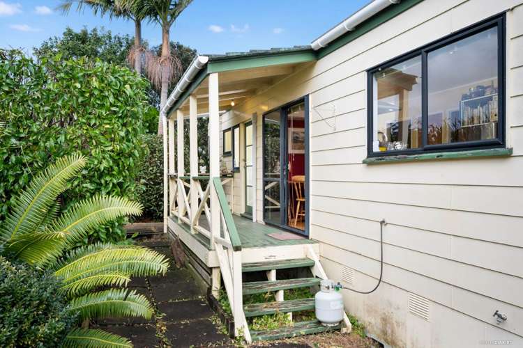 89 Burundi Avenue Clendon Park_9