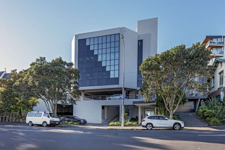 60-64 Upper Queen Street_0