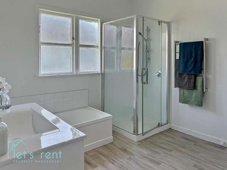 6 Atkinson Avenue 10695_14