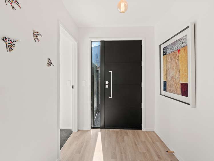 7 Polperro Court Jacks Point_19