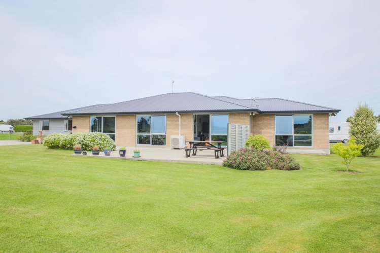 166 Wilcox Road Seaward Bush_43