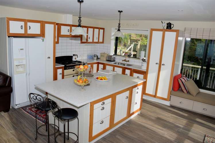 832 Wainui Main Road Wainui_10