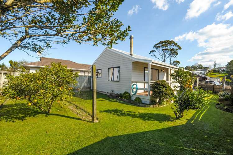 2/83 Glendale Road Glen Eden_13