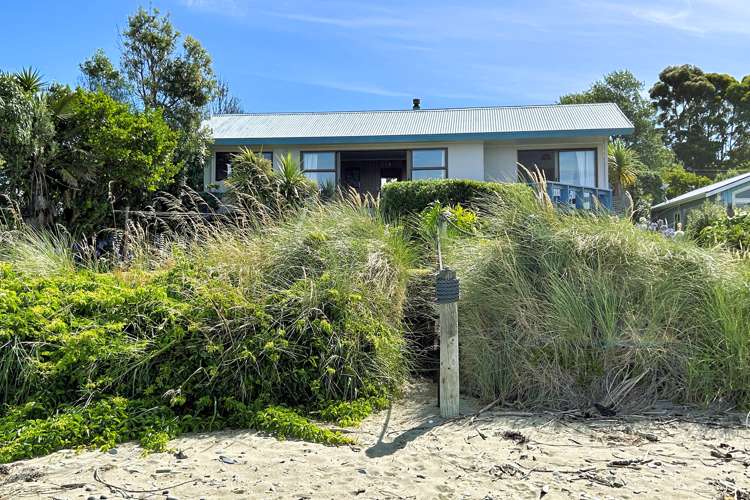 44 Bishop Road Parapara_18