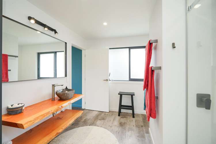 224 Mill Road South Seaward Bush_19