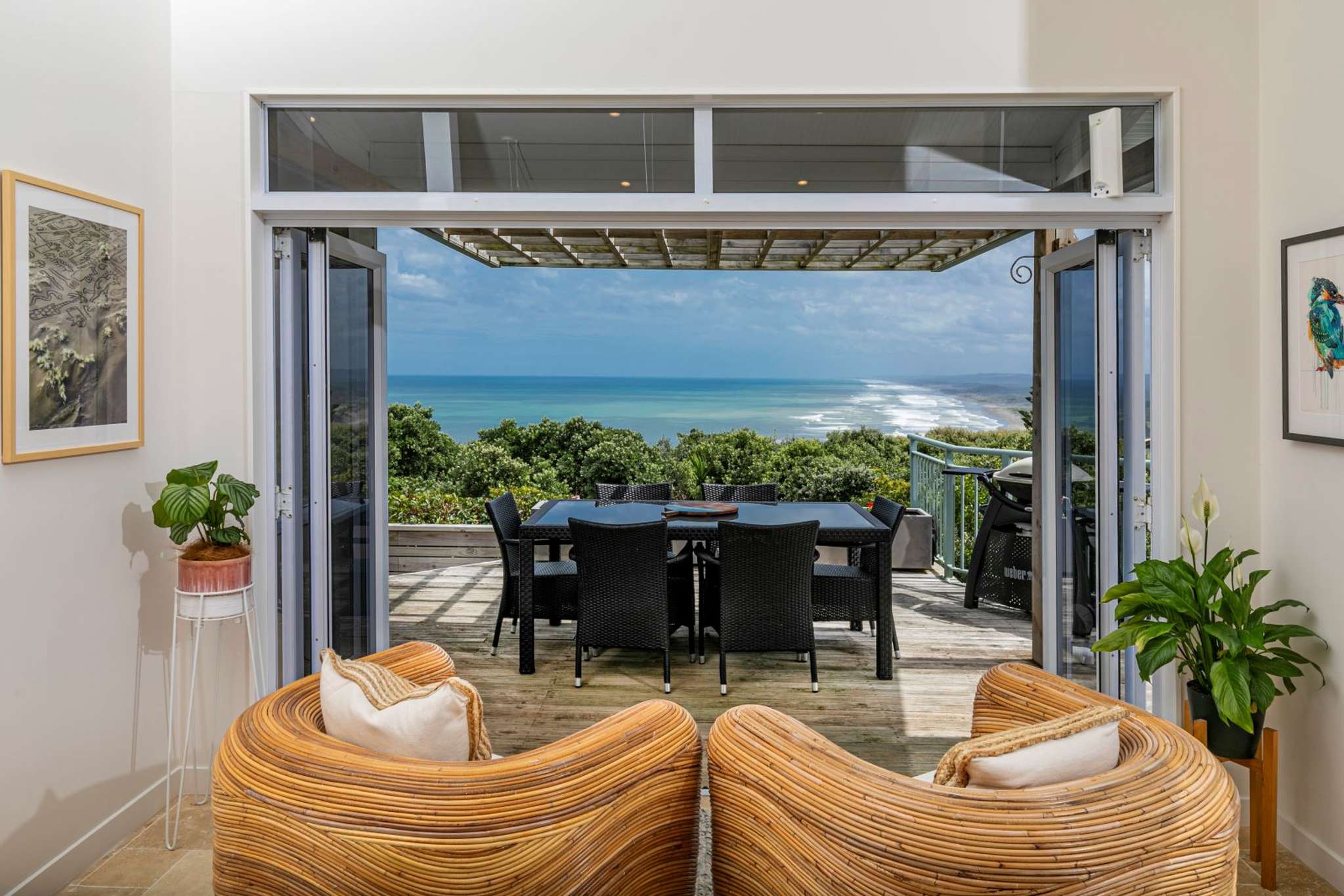 ‘Unassuming’ house reveals incredible sea views of Muriwai