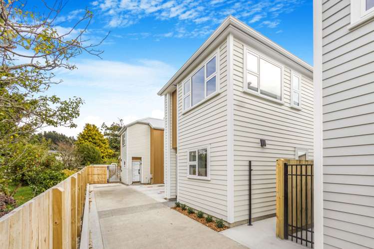 82 Main Road Wainuiomata_10