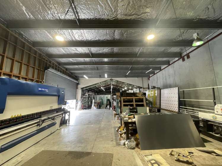 3126 Great North Road New Lynn_3