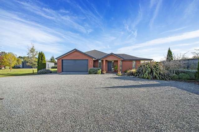 70 Stott Drive Darfield_2