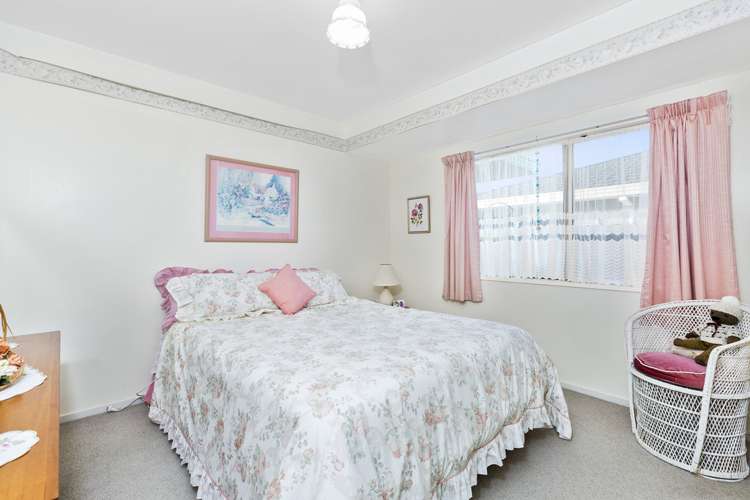 9 Crampton Court Orewa_12