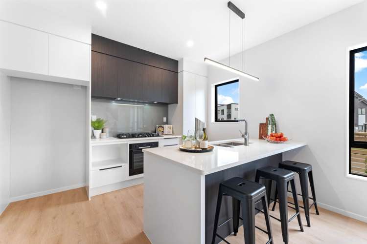 76A Bond Crescent Forrest Hill_5