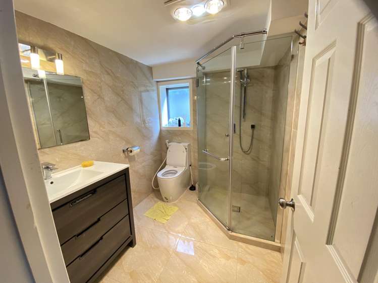 24 Dennis Avenue Hillpark_3