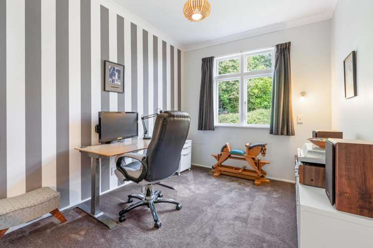 3 Mackenzie Road Eastbourne_17