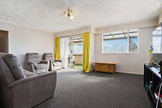78 Homedale Street Pukehangi_4