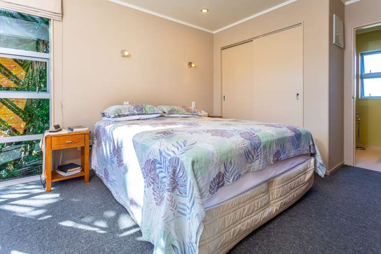 2 Norfolk Place Tairua_12