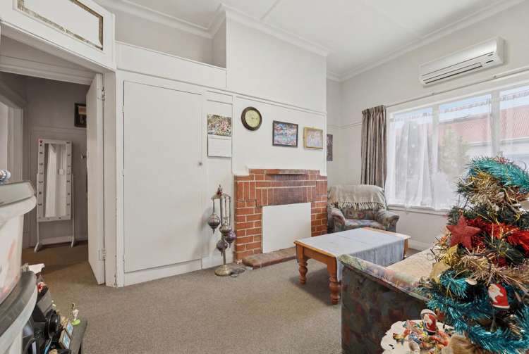 377 & 377A South Road Caversham_11