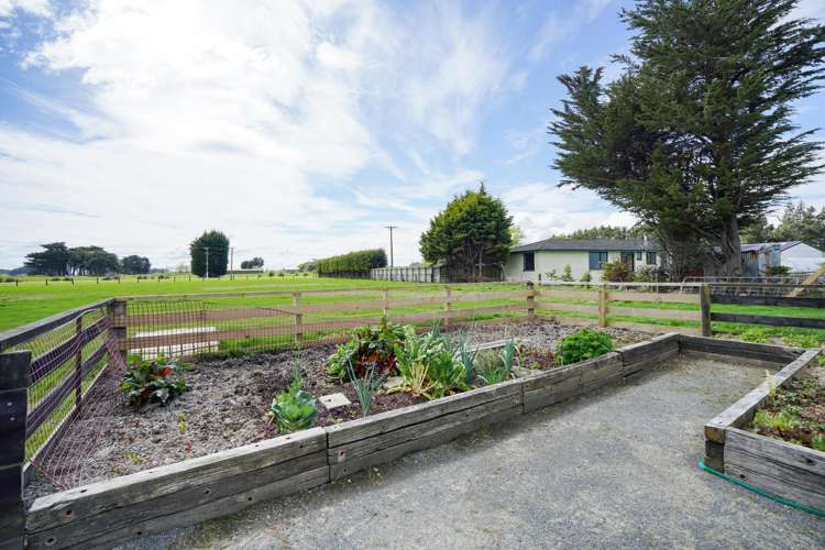 381 Bay Road West Plains_26