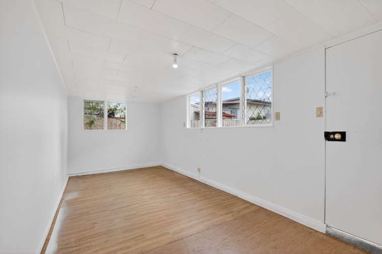 24 Henwood Road Mangere East_30