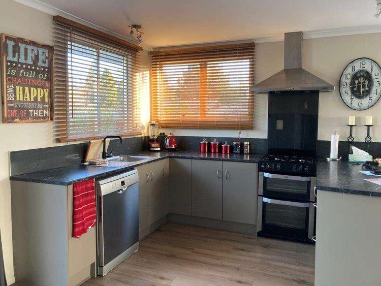 18 Utuhina Road Springfield_2