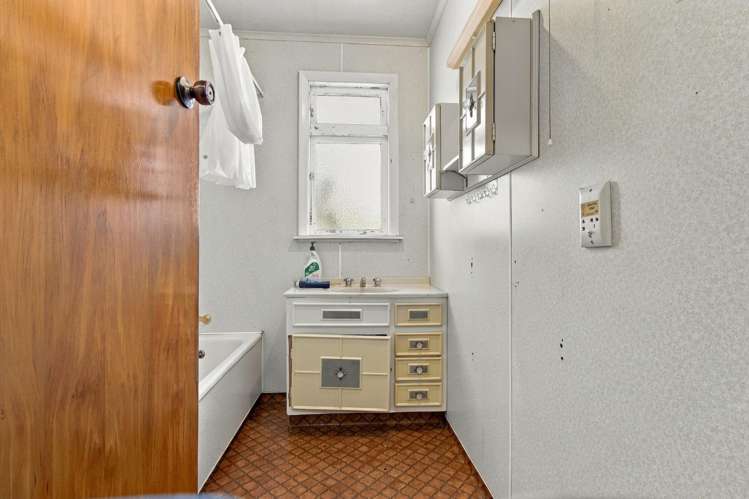 34 Pioneer Highway Awapuni_3