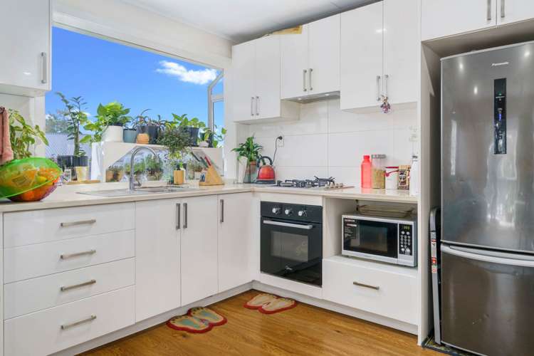 12 Solar Road Glen Eden_11