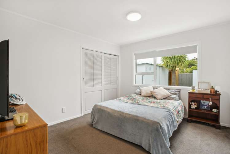 1/48 Menin Road Raumati South_10