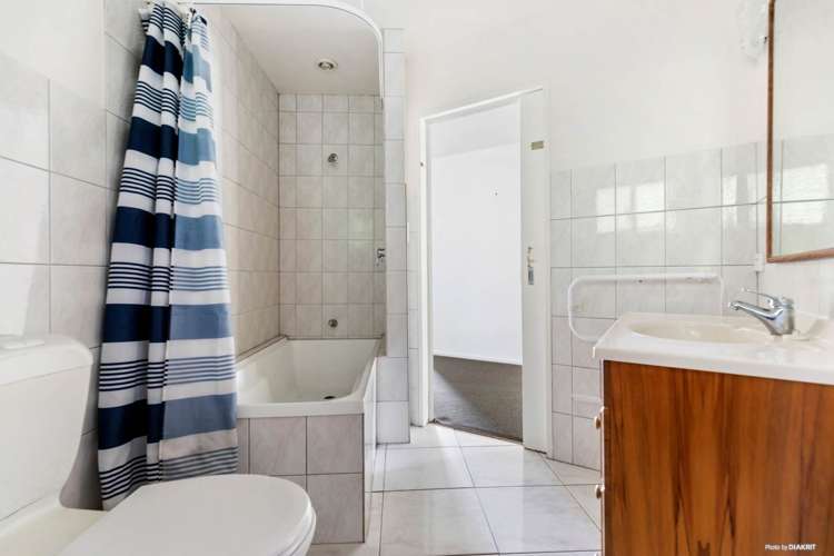 96 Hadfield Street Beach Haven_7