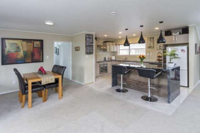 13 Deodar Place Totara Heights_2