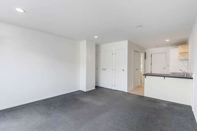 2a/20 Ian Marwick Place Birkenhead_1