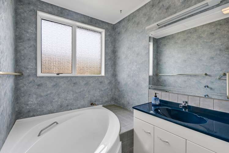 13 Quin Crescent Hawera_19